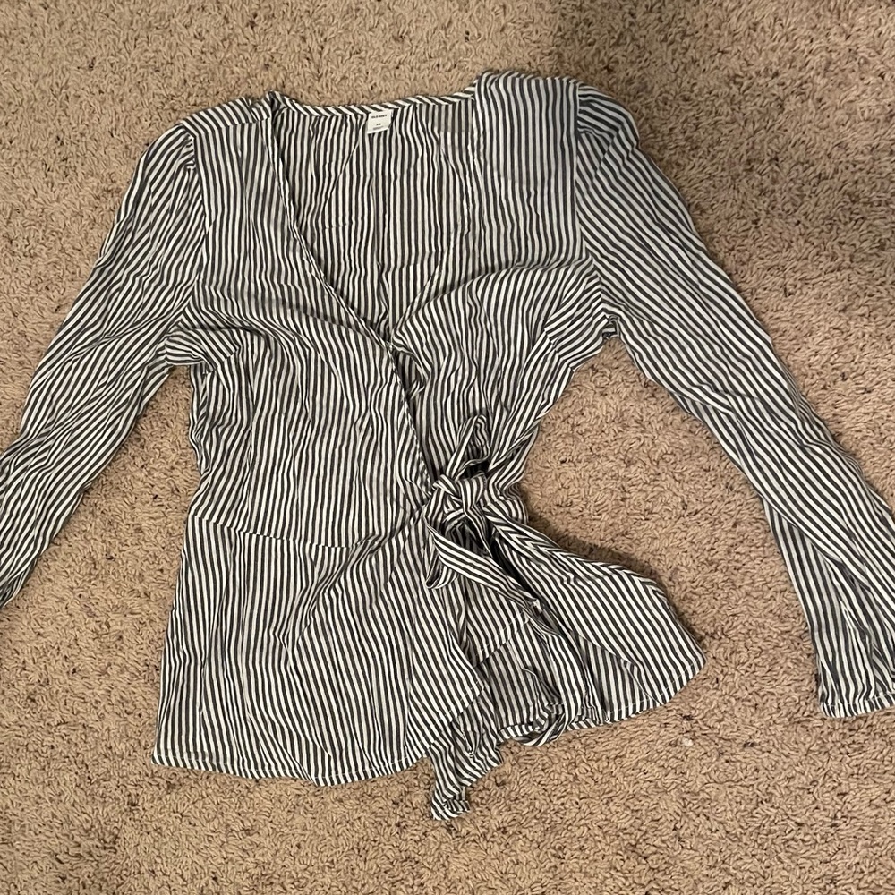 Old Navy wrap peplum shirt